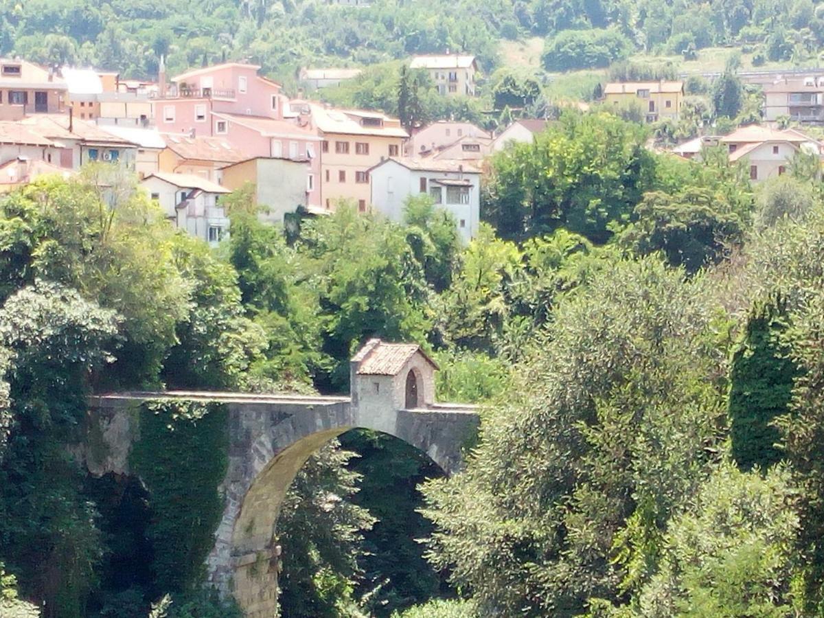 Ponte Di Cecco Appartamenti Ascoli Piceno Exteriör bild